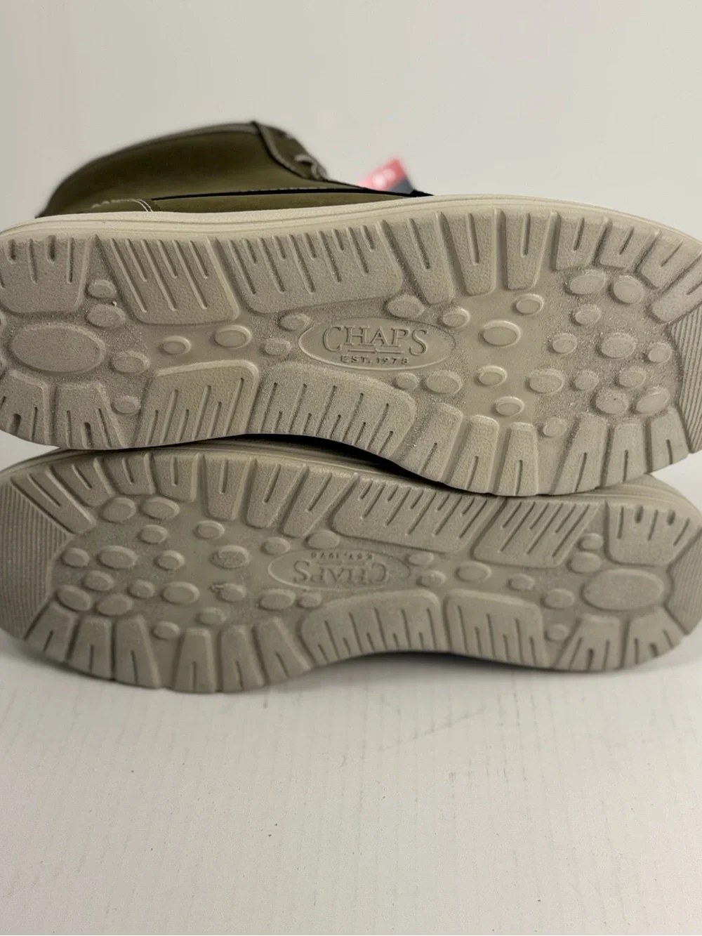 Chaps Derek Men’s Olive Moc Toe Chukka Boots Memory Foam Size 8.5 M New